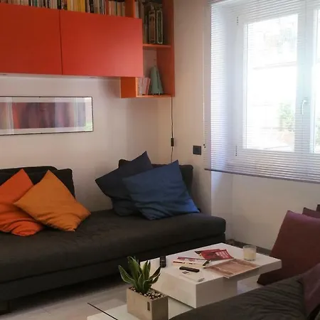 Color & Design منزل للإقامة روما